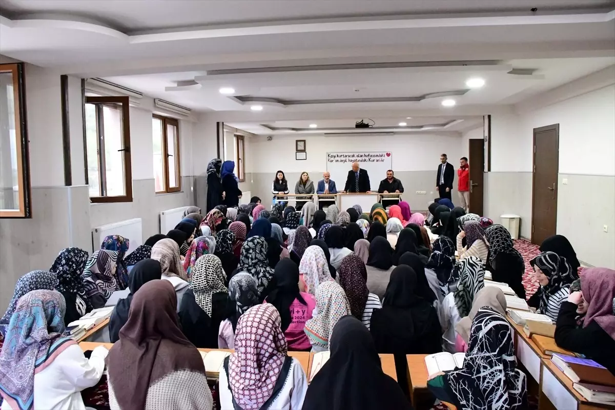 baskan topal hafiz burcuyu kutladi ub8chFtp.jpg