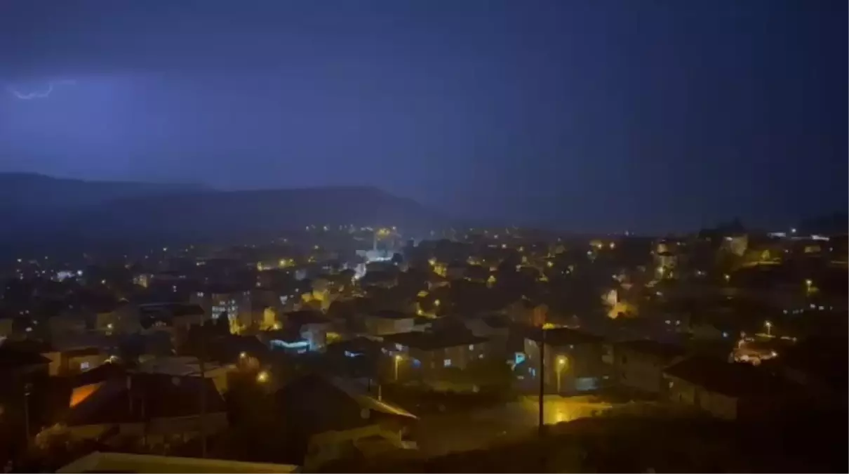 bursada simsekler geceyi aydinlatti xmKzqxaP.jpg