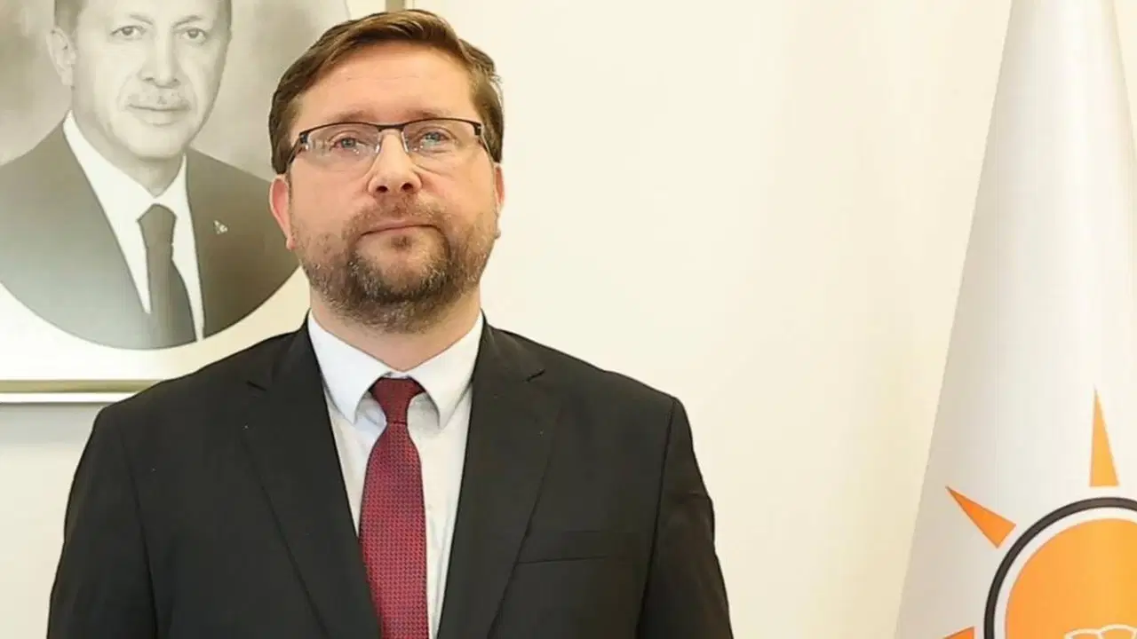 destek alamiyoruz dedi aciklama yapti akpnin ilce baskani istifa etti wyiH4tJy.jpg