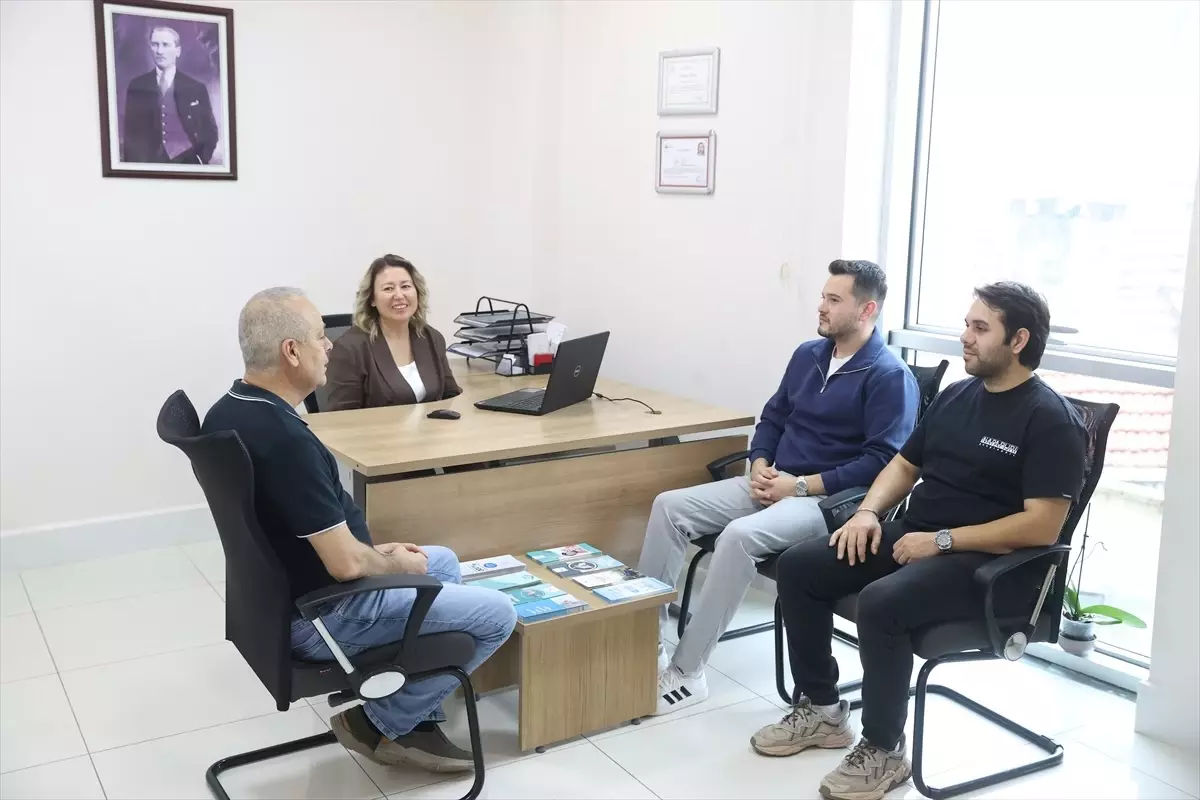kirklarelide uc arkadas sigarayi birakti BDuLE1wE.jpg