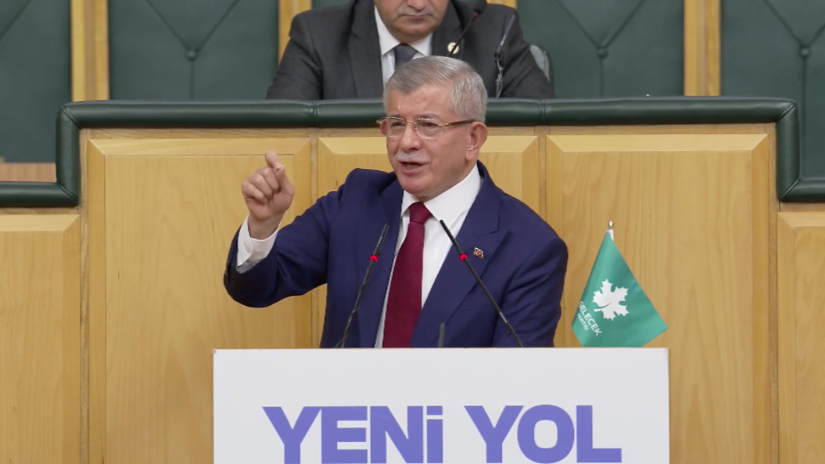 ahmet davutoglundan umit ozdaga provokator fasist AtDJTqet.jpg