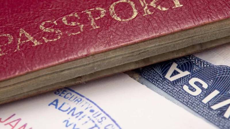 buyukelci barrack acikladi turkiyedeki abd vize randevulari artik daha kisa surede verilecek Zyziu6AD.jpg