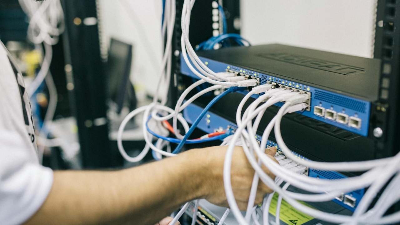 ibm yil sonuna kadar binlerce kisiyi isten cikaracak Mg9iyi5u.jpg