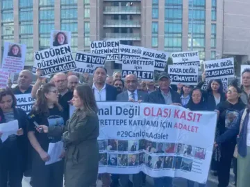 Gayrettepe Yangın Davasında Ailelerden Sert Tepki: “Bilirkişi Raporu Hukuki Bir Maskedir”