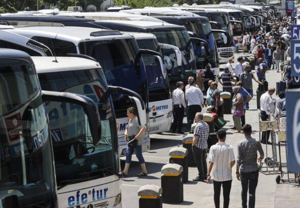 kurban-bayrami-yolculugu-cep-yakacak-otobus-biletlerine-dev-zam-yolda-ALtLCqIK